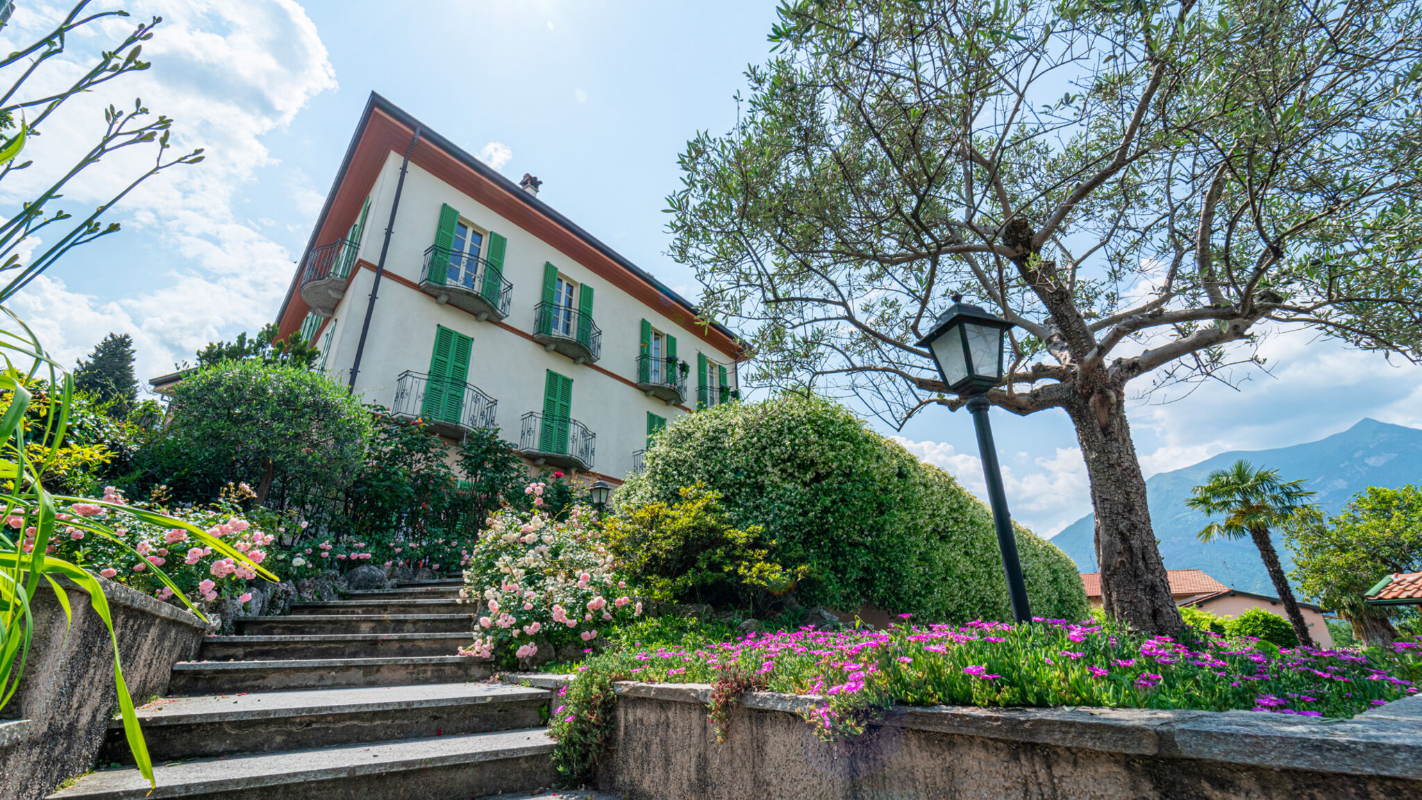 Italianway Bellagio Green Tulip Lake View