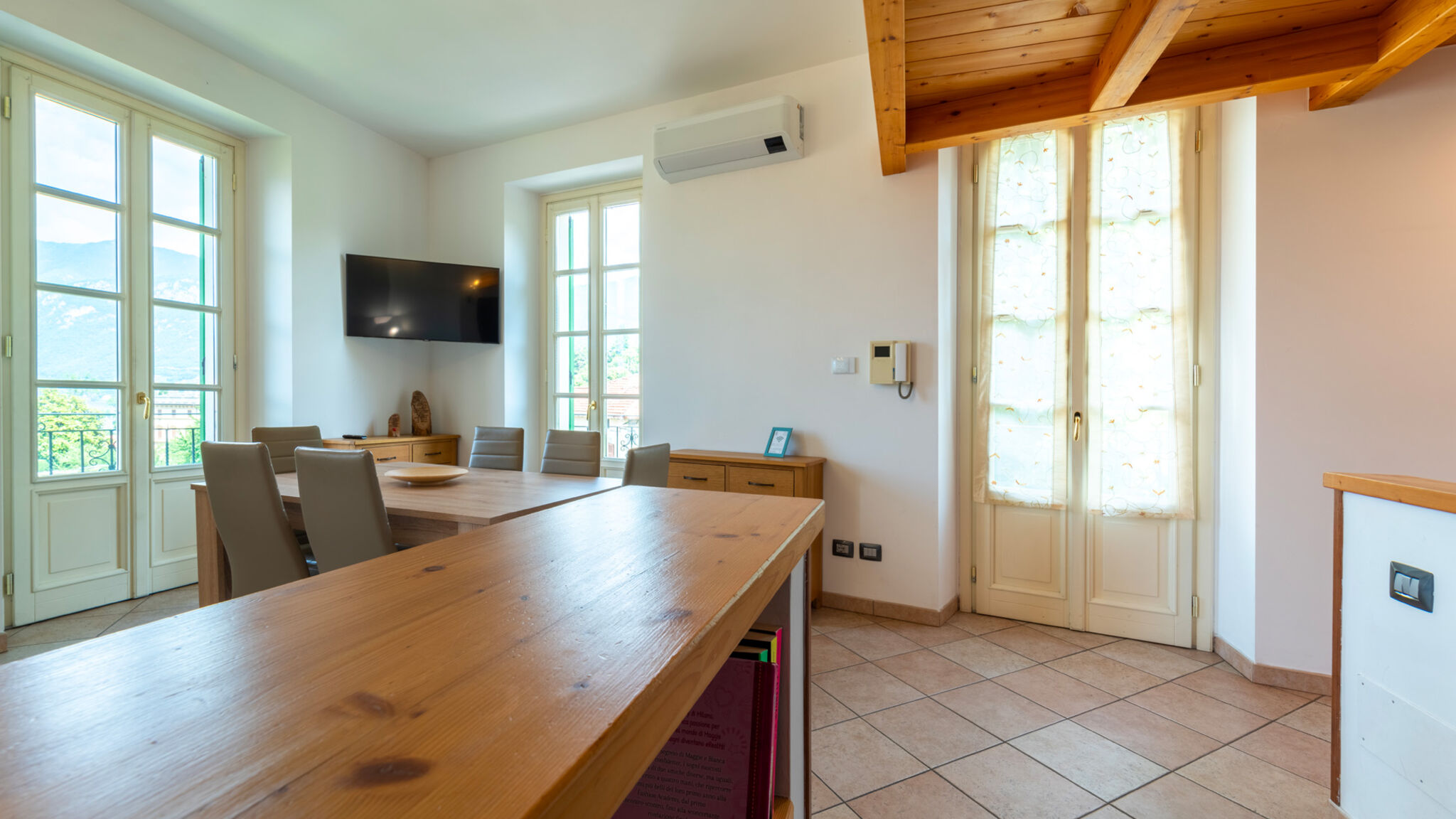 Italianway Bellagio Green Tulip Lake View