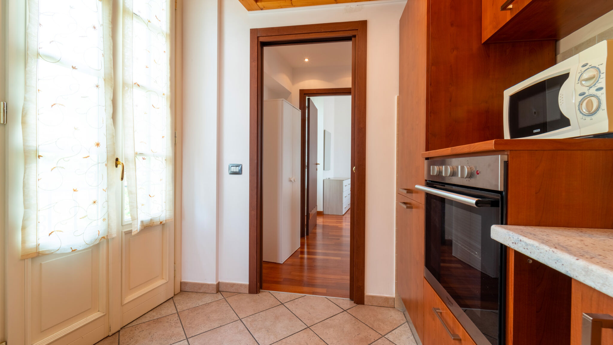 Italianway Bellagio Green Tulip Lake View