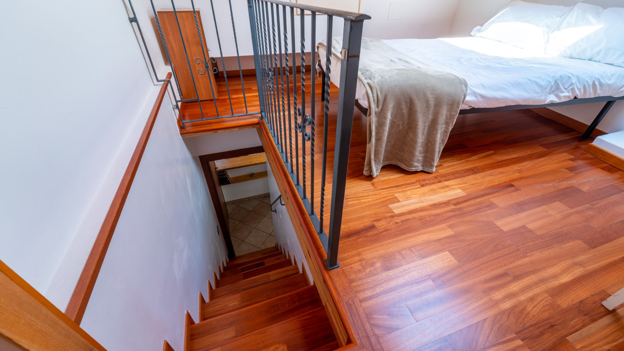 Italianway Bellagio Green Tulip Lake View