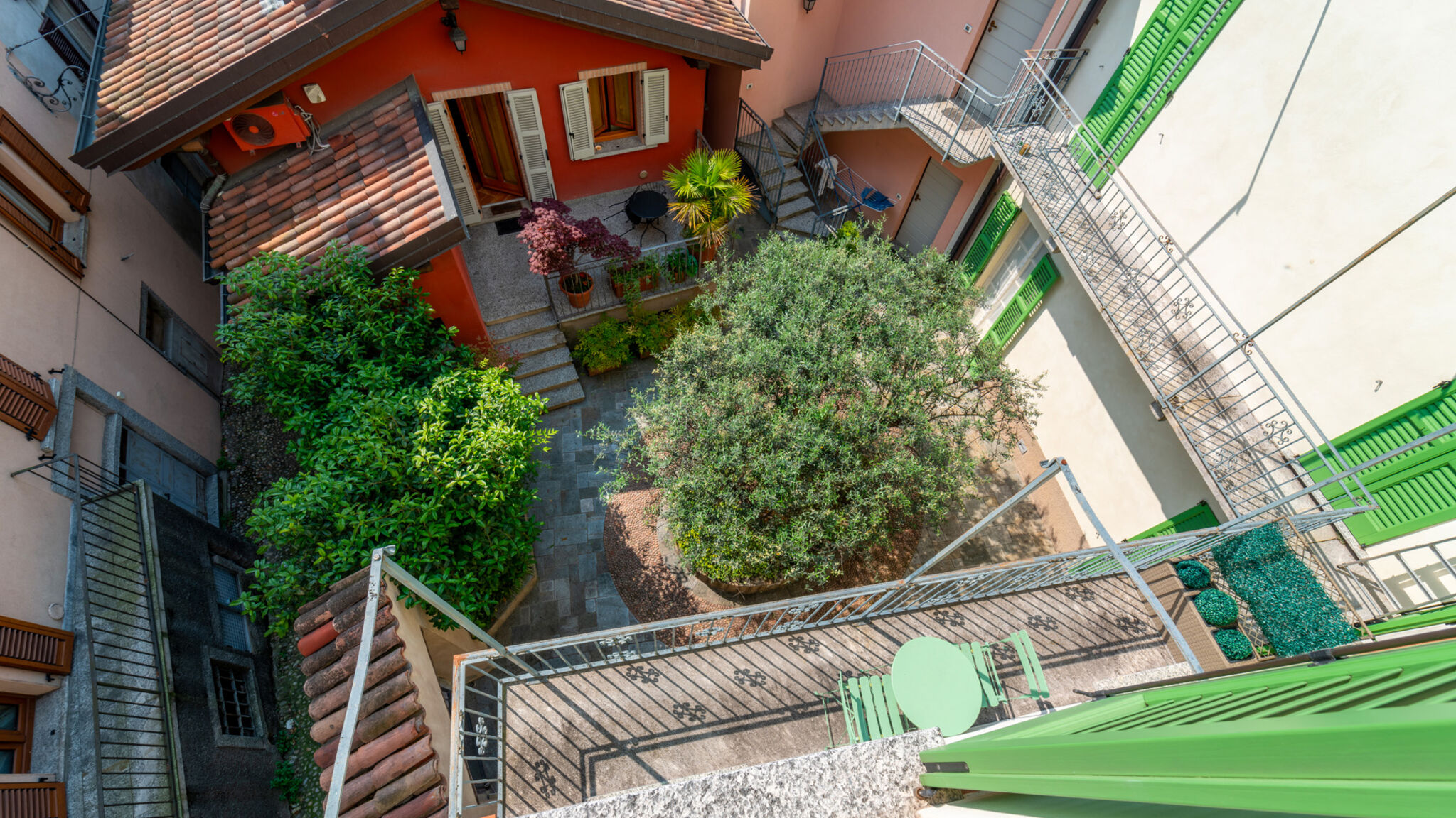 Italianway Bellagio Green Tulip Lake View