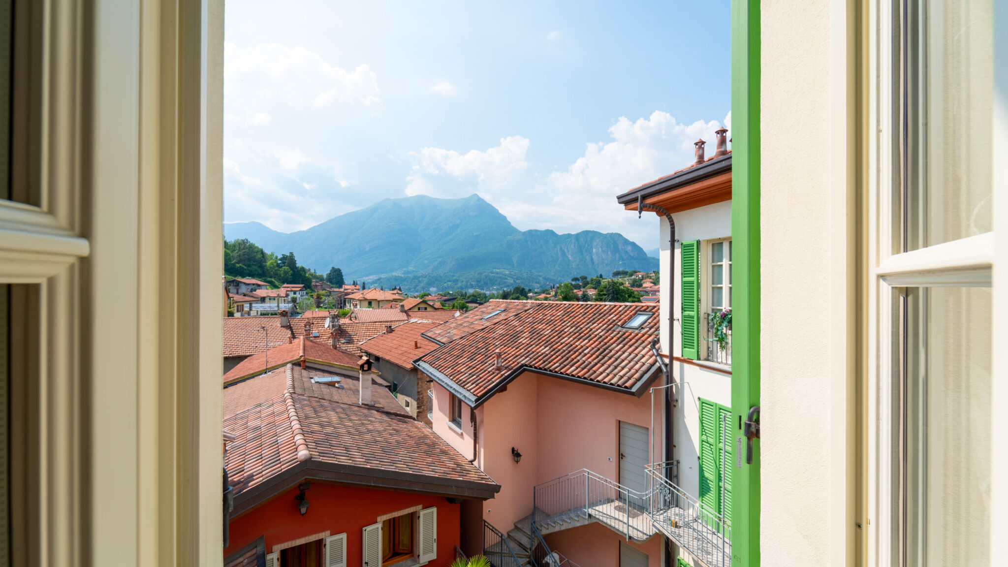 Italianway Bellagio Green Tulip Lake View