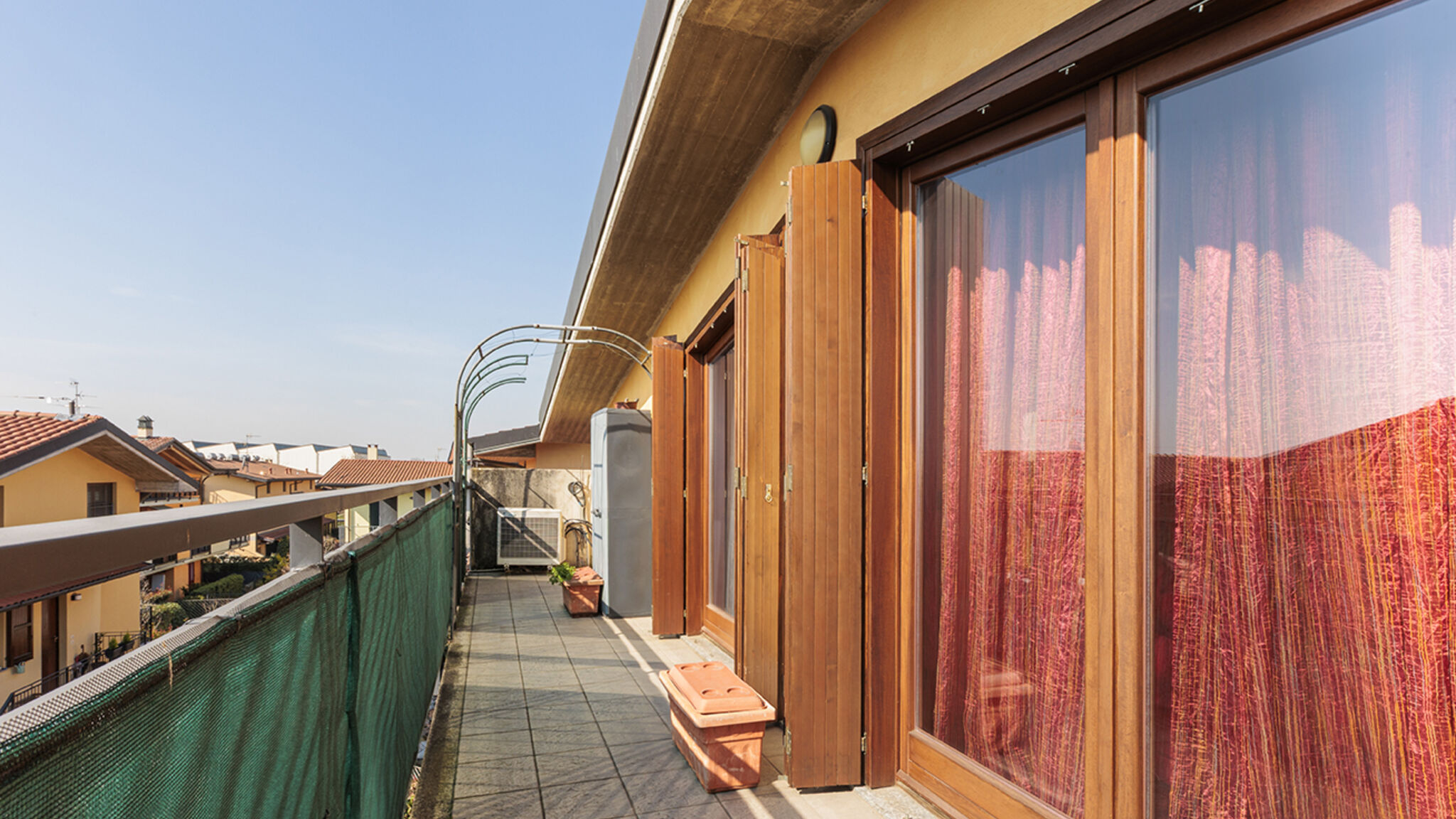 Italianway Stezzano Art Gallery Living and Working