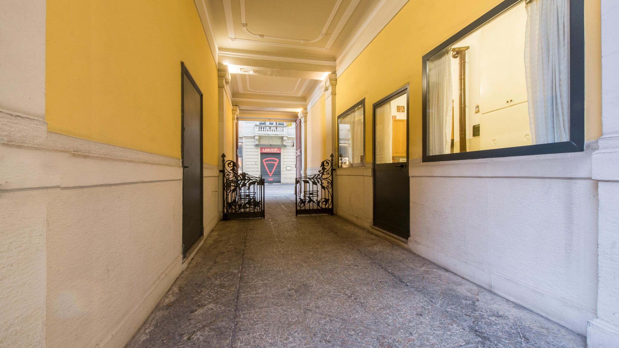 Italianway Milano Via Piero della Francesca 38