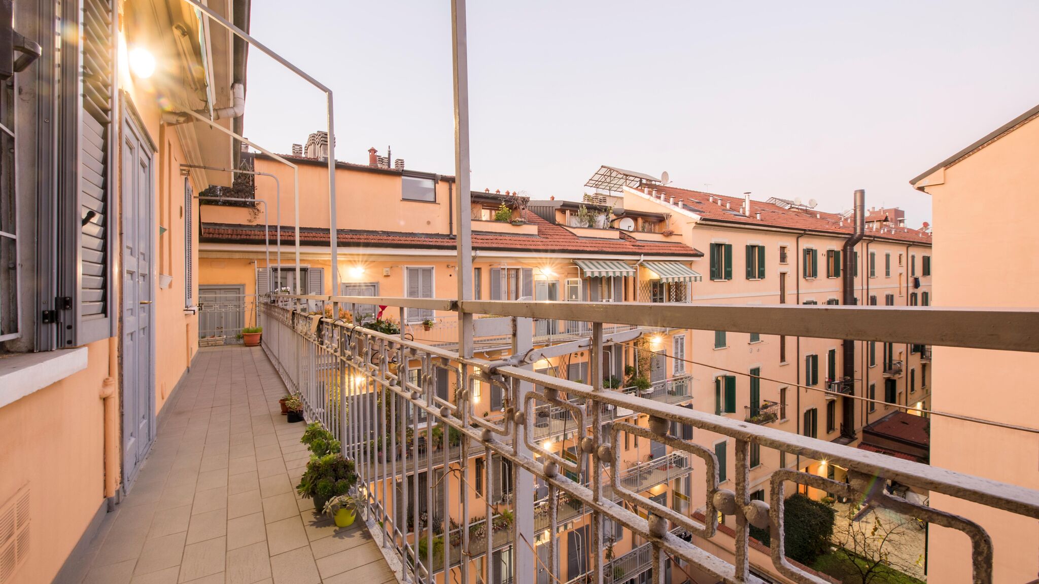 Italianway Milano Via Piero della Francesca 38