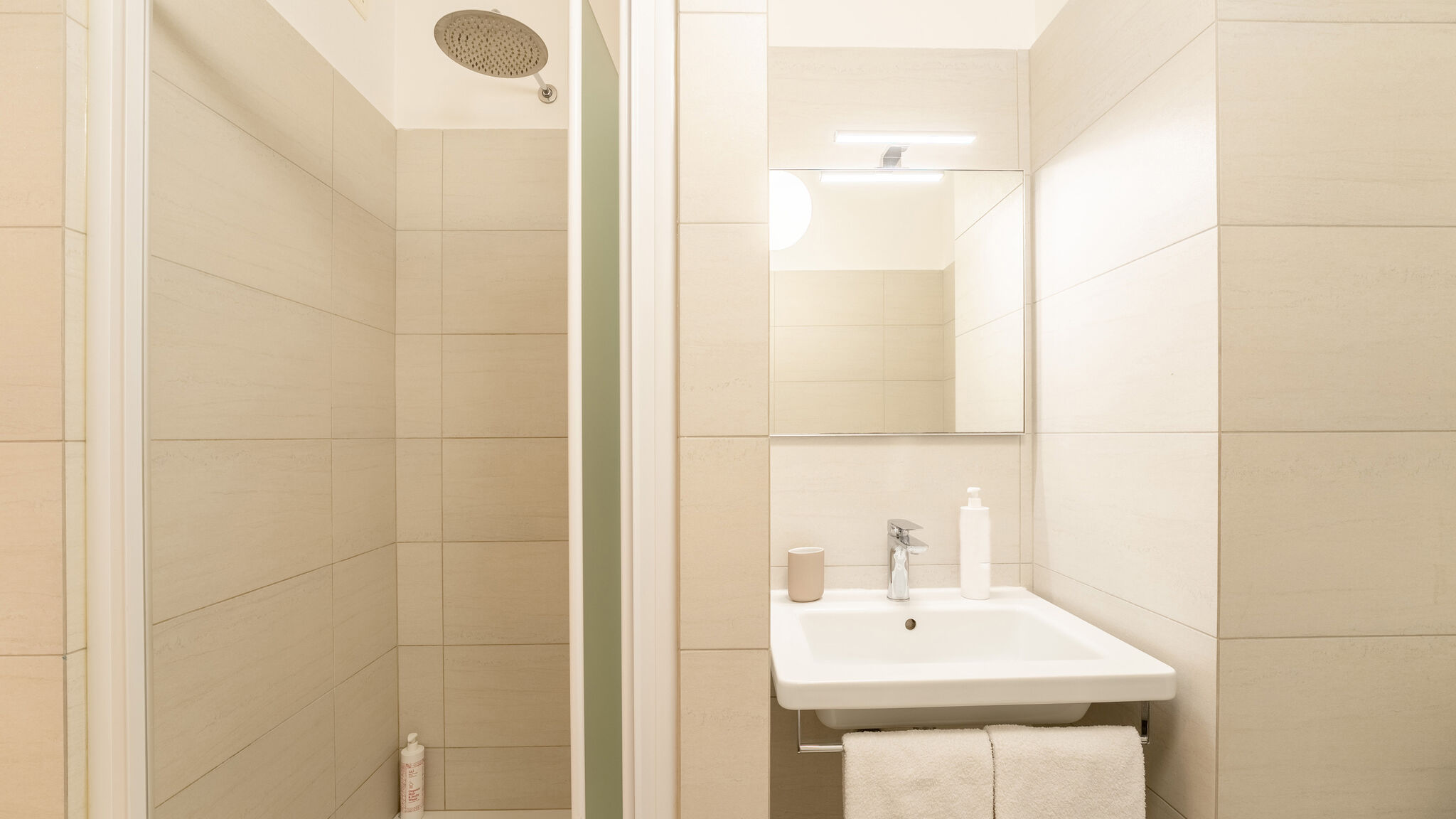 Italianway Como  White Magnolia