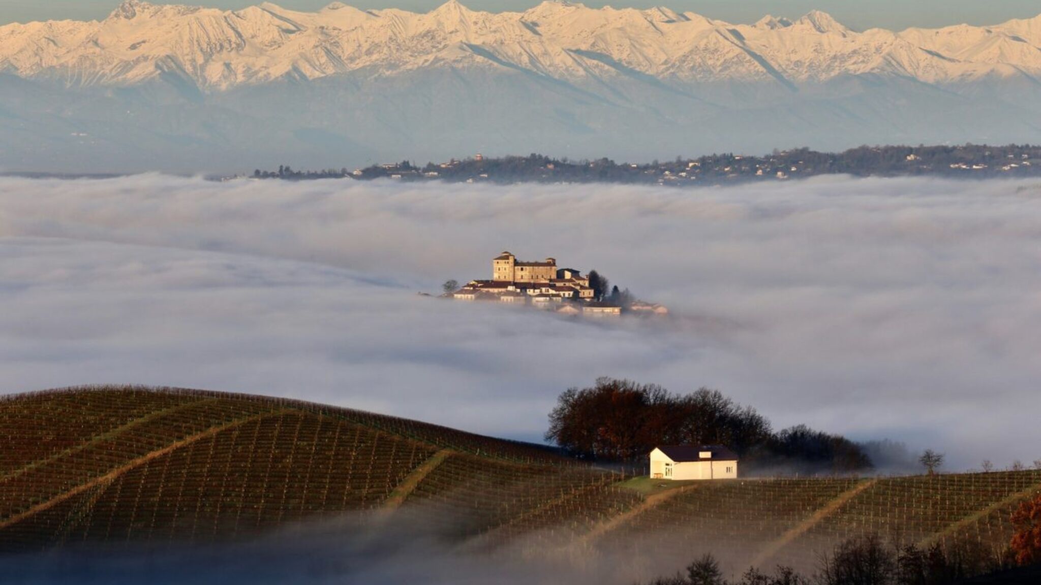 Italianway Roddi Casa a Roddi con vista sulle Colline