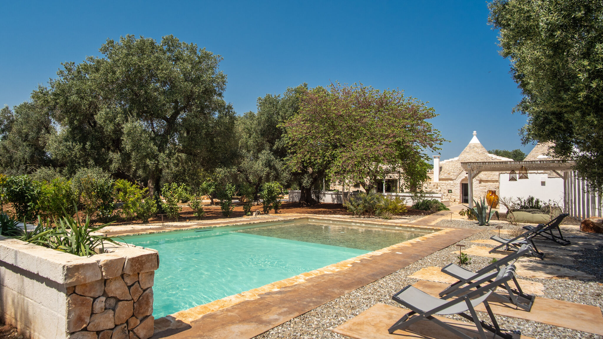 Italianway Ceglie Messapica Trulli, cicale e olive - Le Case di Valentina