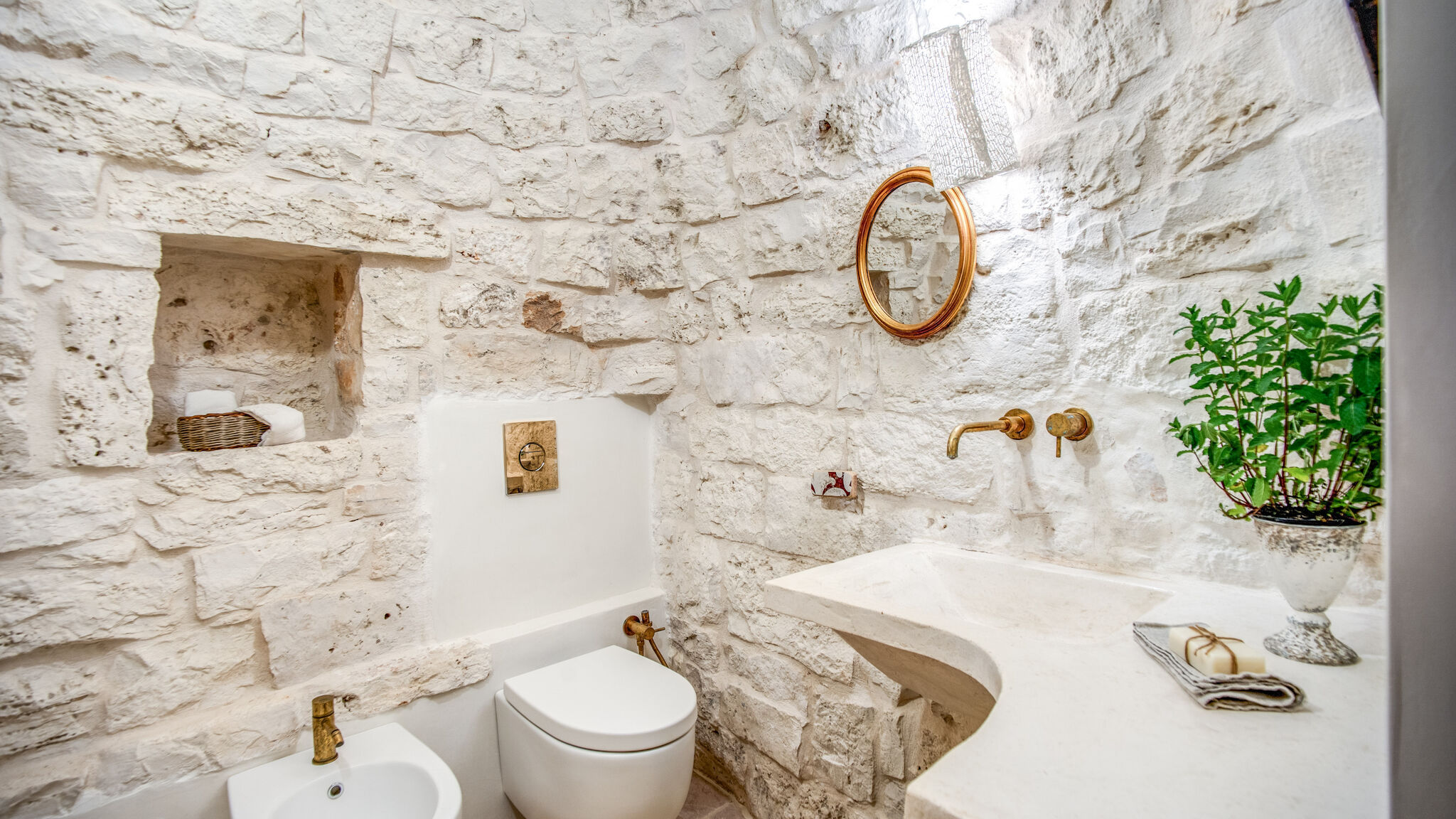 Italianway Ceglie Messapica Trulli, cicale e olive - Le Case di Valentina