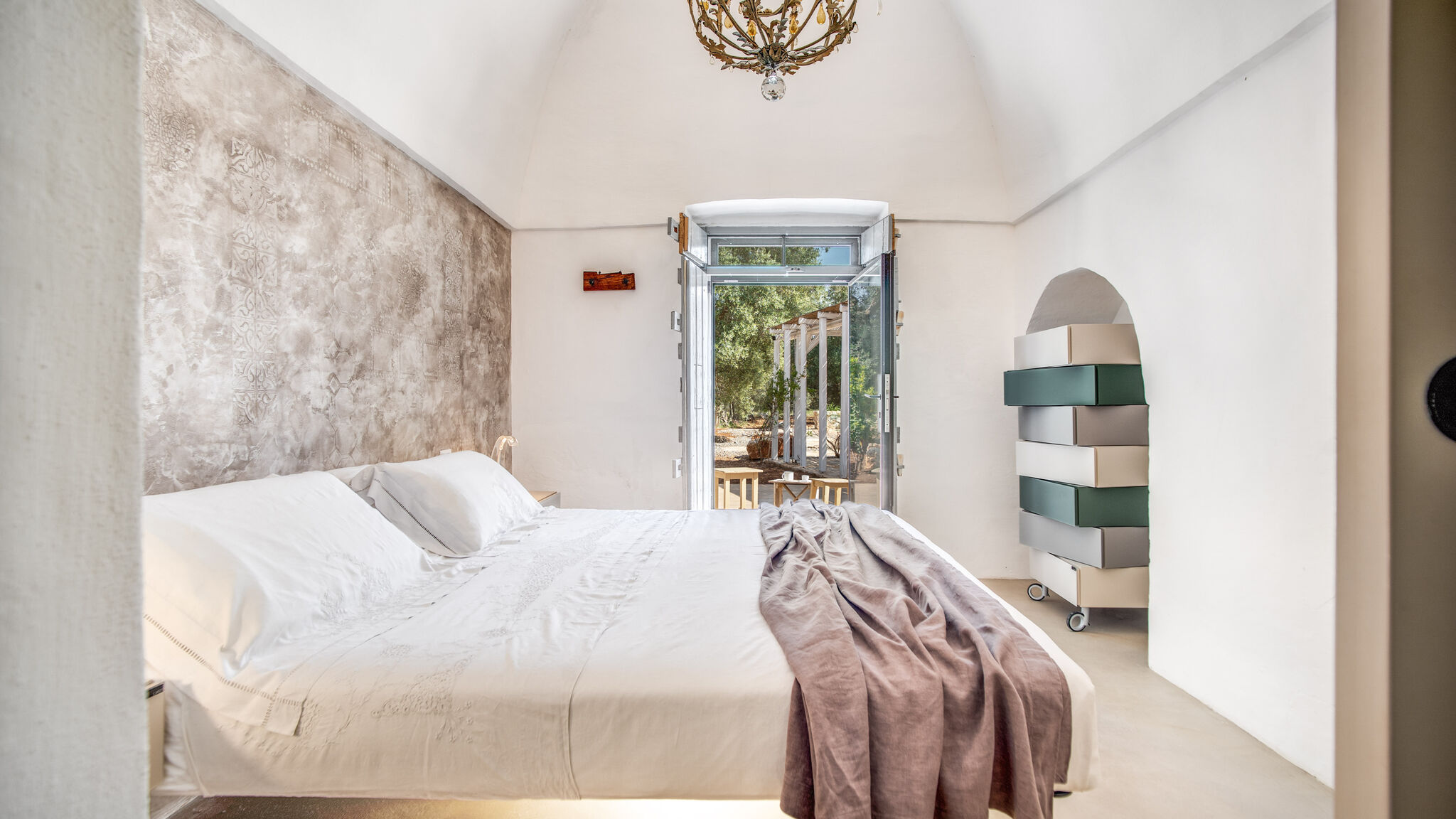 Italianway Ceglie Messapica Trulli, cicale e olive - Le Case di Valentina