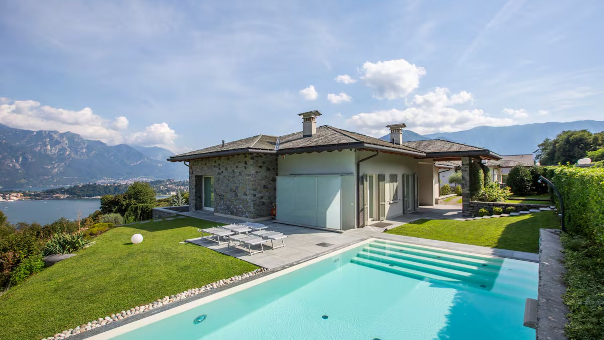 Italianway Griante Villa Miraggio by MyVillaCollection