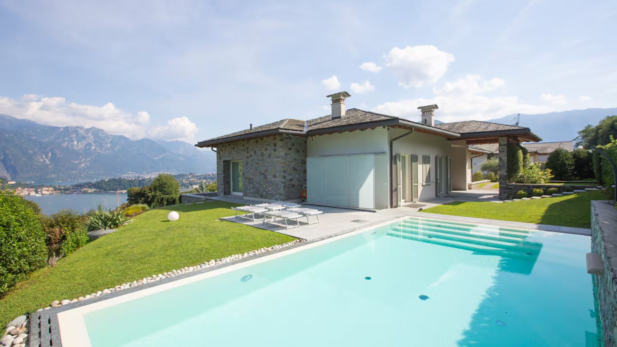 Italianway Griante Villa Miraggio by MyVillaCollection