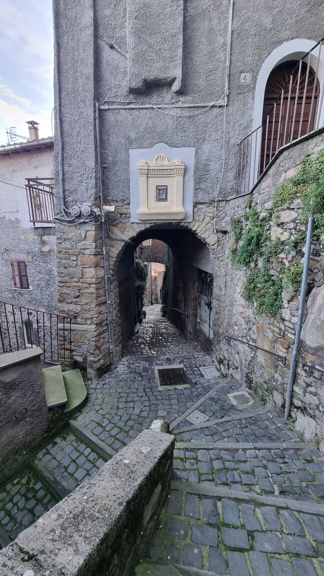 Italianway San Vito Romano Al Campanile