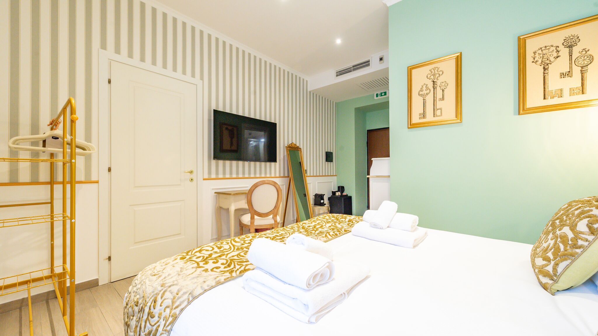 Italianway Roma Catone Vatican Suites by Ghor