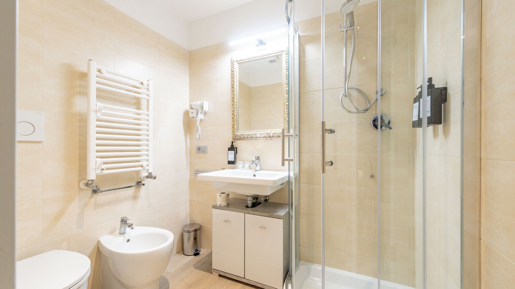 Italianway Roma Catone Vatican Suites by Ghor