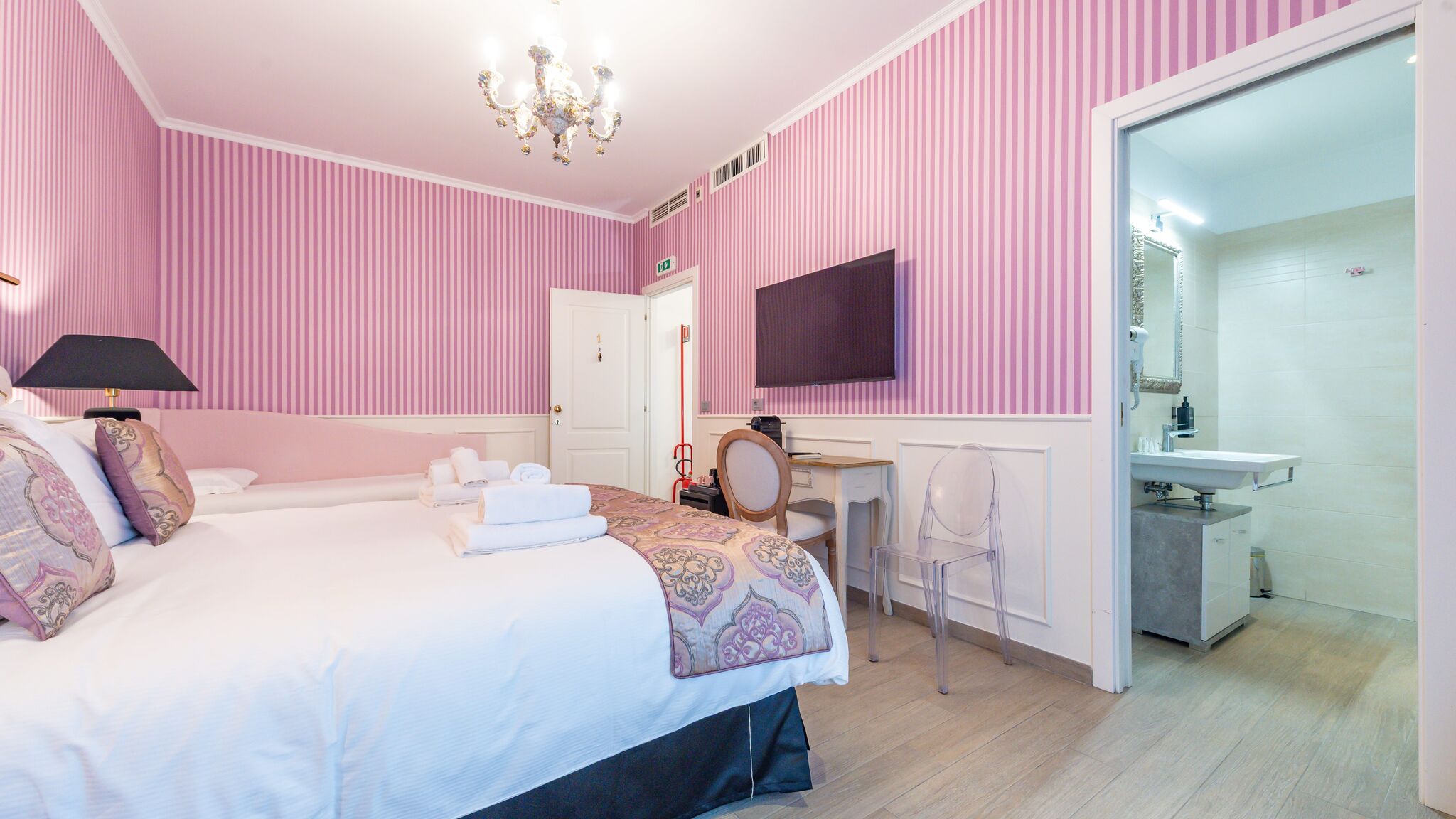 Italianway Roma Catone Vatican Suites - Camera 1 tripla by Ghor