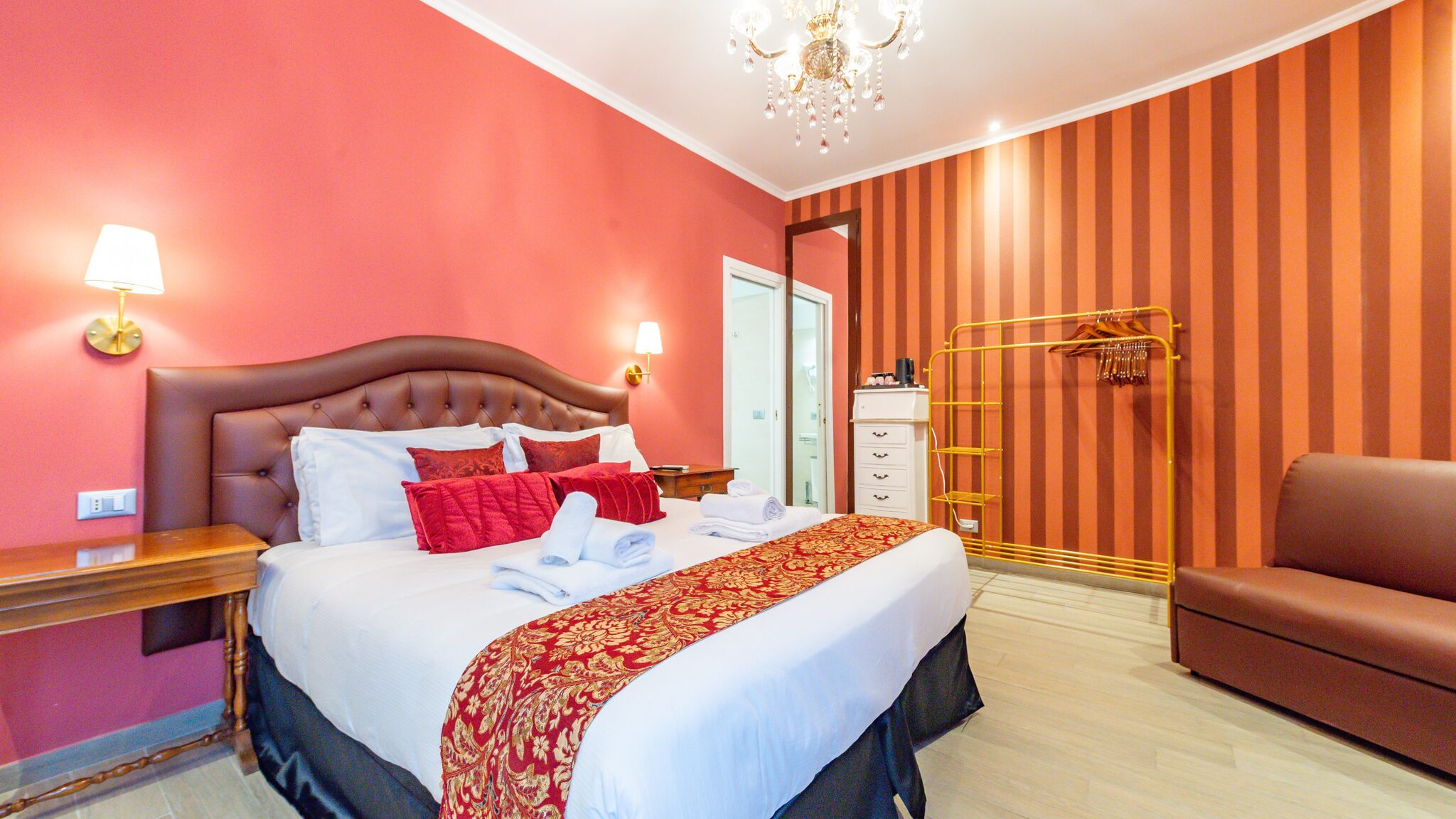 Italianway Roma Catone Vatican Suites - Camera 2 tripla by Ghor