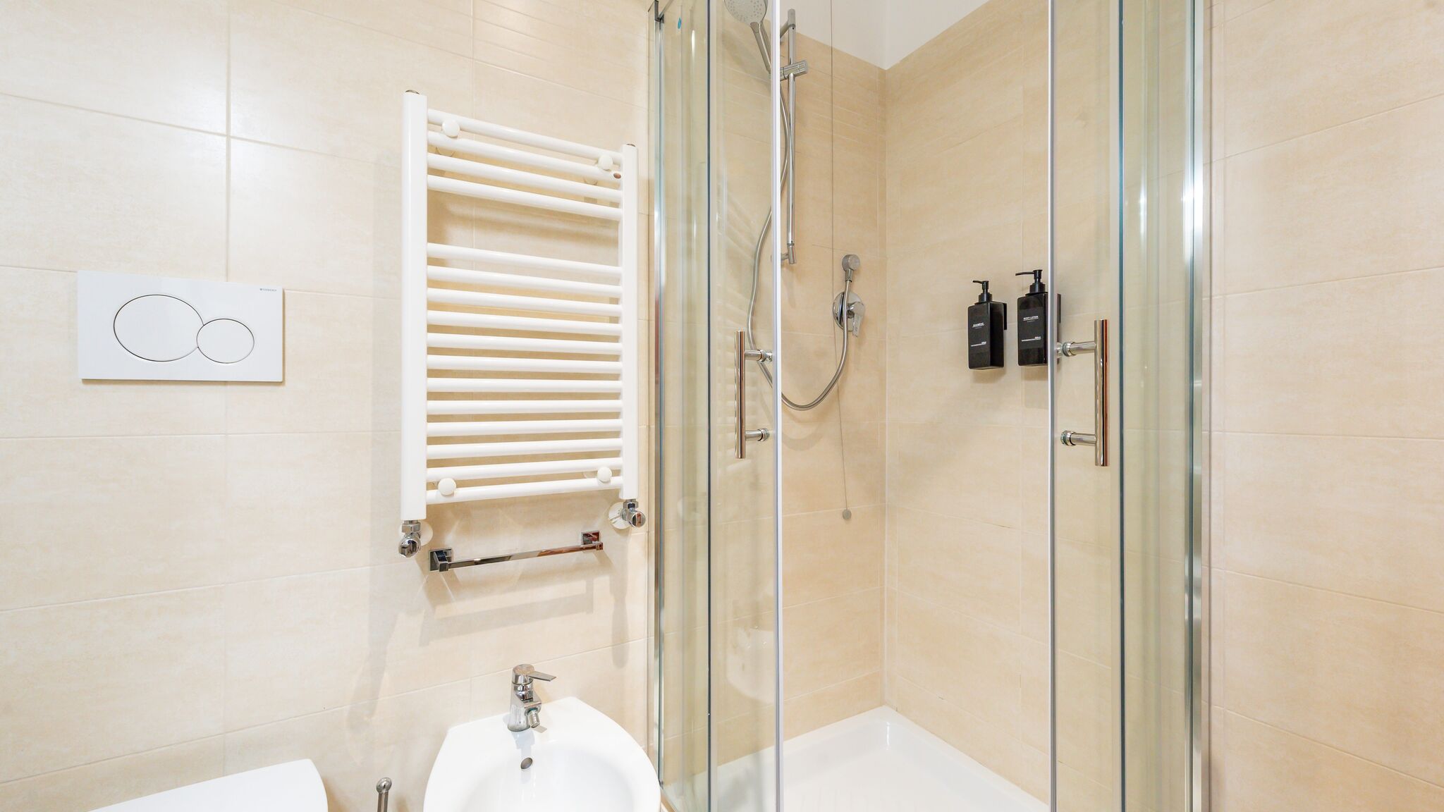 Italianway Roma Catone Vatican Suites - Camera 2 tripla by Ghor