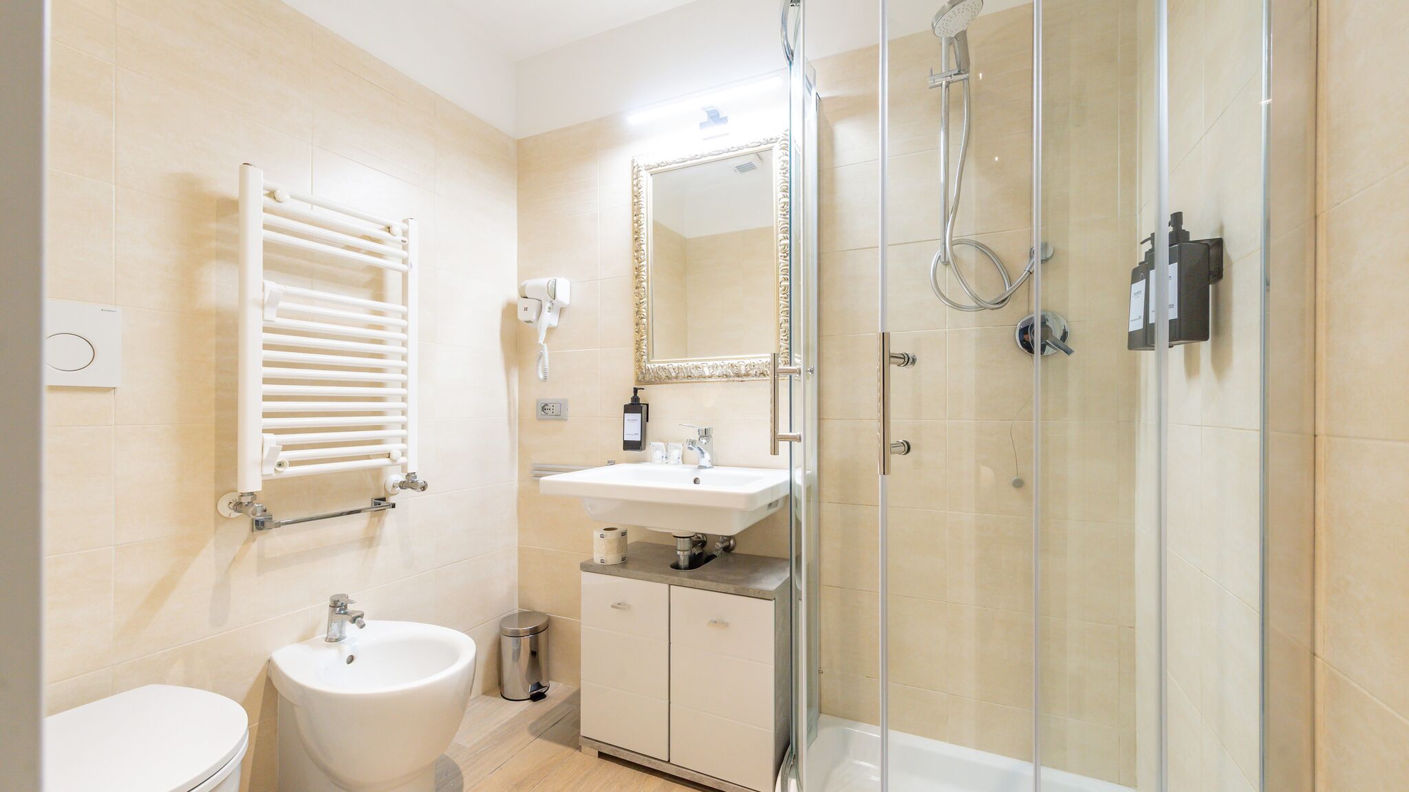 Italianway Roma Catone Vatican Suites - Camera 3 tripla by Ghor