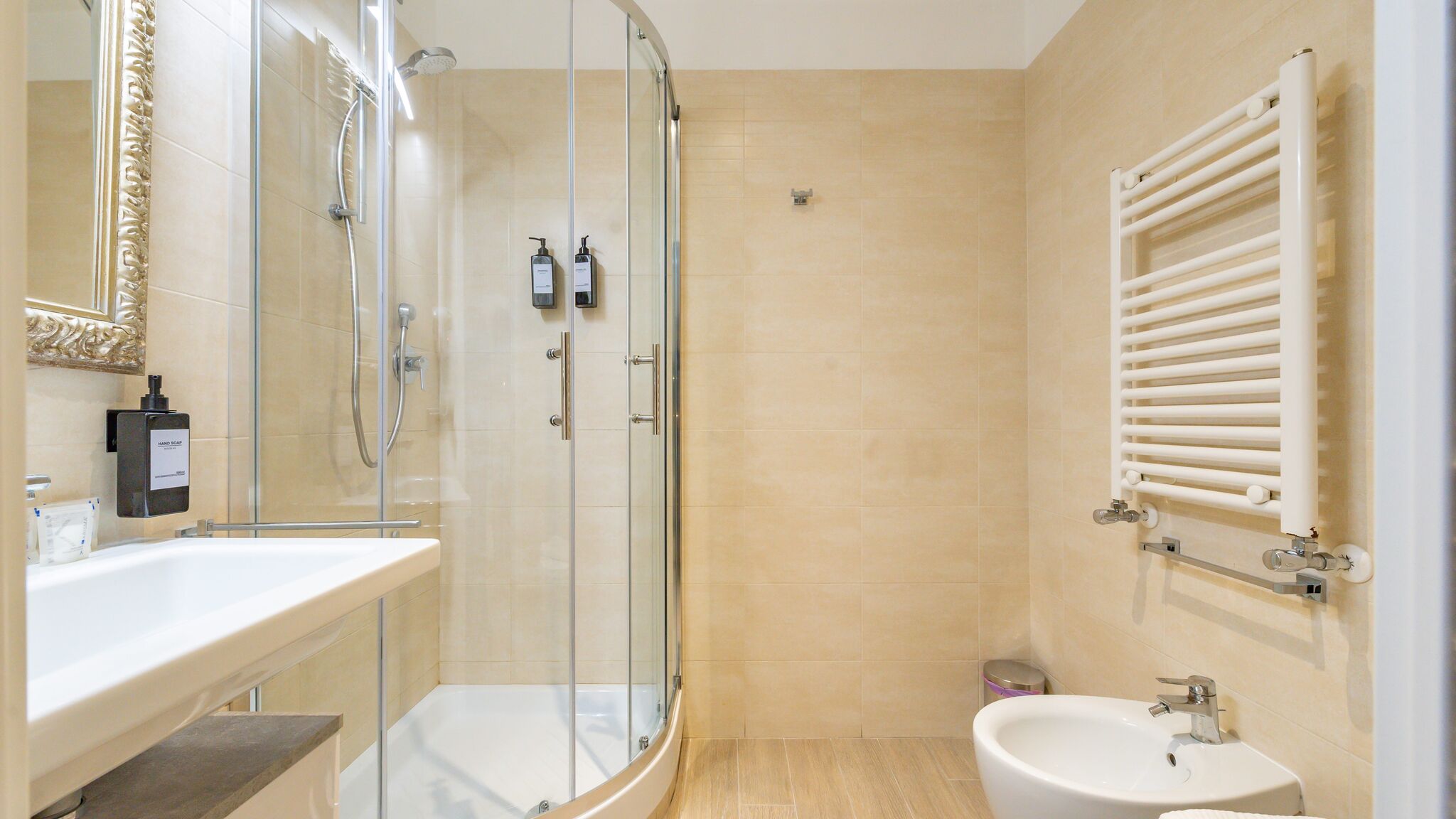 Italianway Roma Catone Vatican Suites - Camera 4 doppia by Ghor