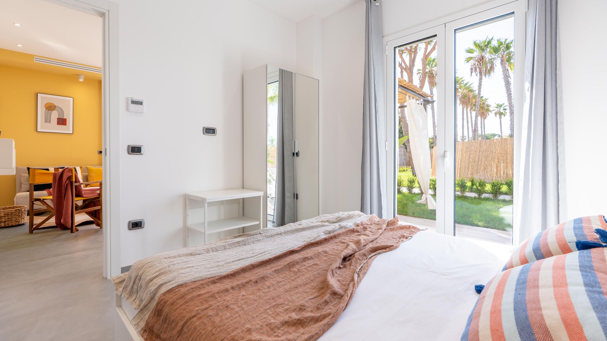 Italianway Ispica  Perla del Mare Gialla