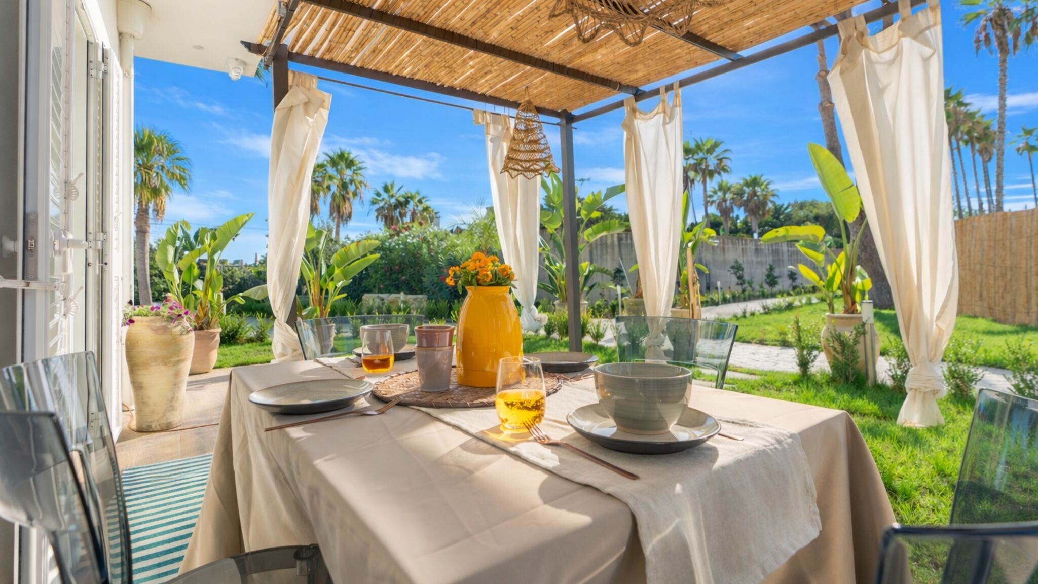 Italianway Ispica  Perla del Mare Gialla