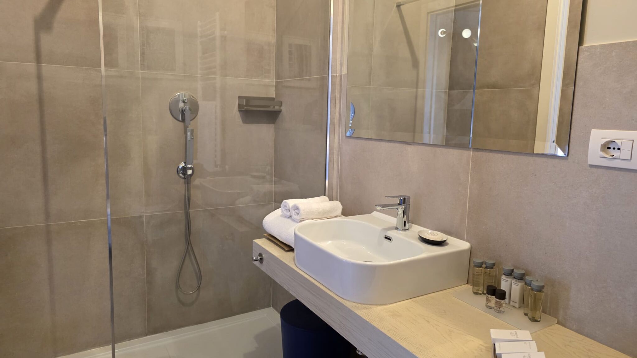 Italianway Civitavecchia Guest House Seataly Room 1