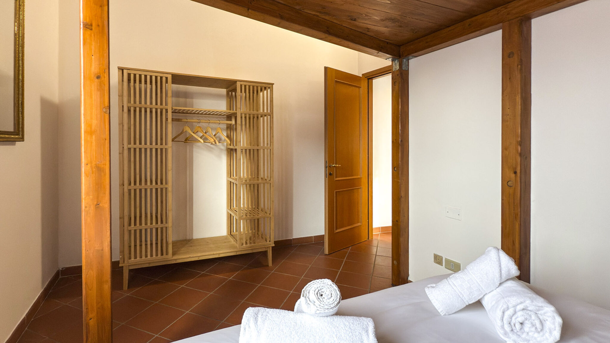 Italianway Livorno Travel Meditation House by Pleiades Home