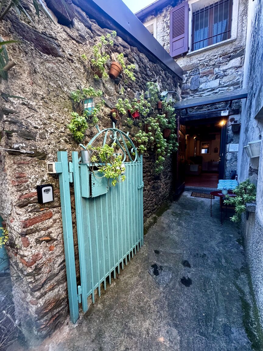 Italianway Colico Casa Zita Vista sul Lago di Como, A/C charme