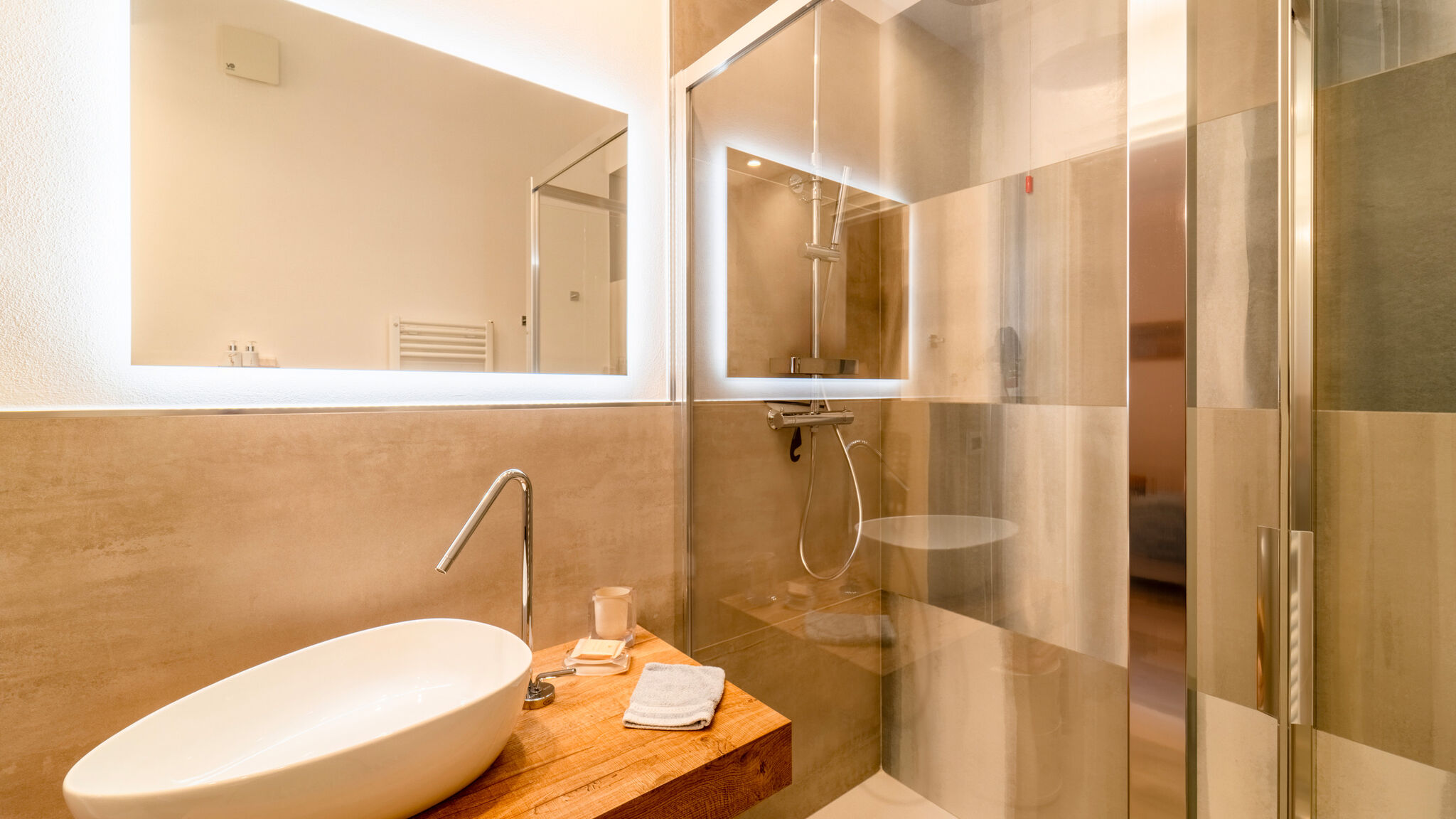 Italianway Nesso Ritzy Ka'Doro Lakeview and Garden