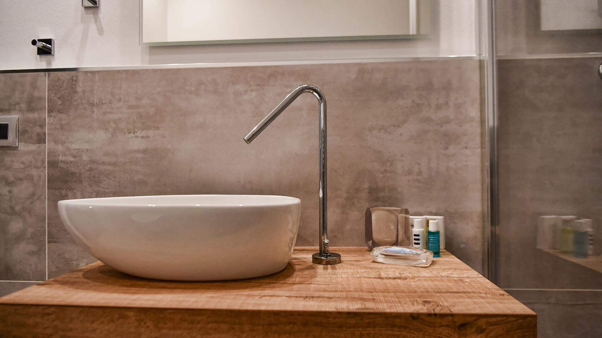 Italianway Nesso Ritzy Ka'Doro Lakeview and Garden