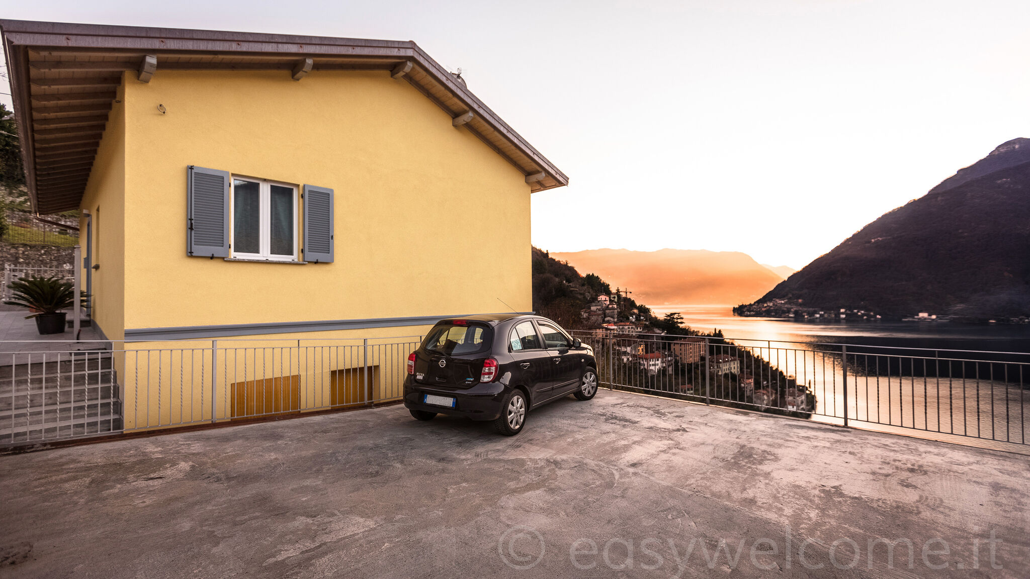 Italianway Nesso Ritzy Ka'Doro Lakeview and Garden