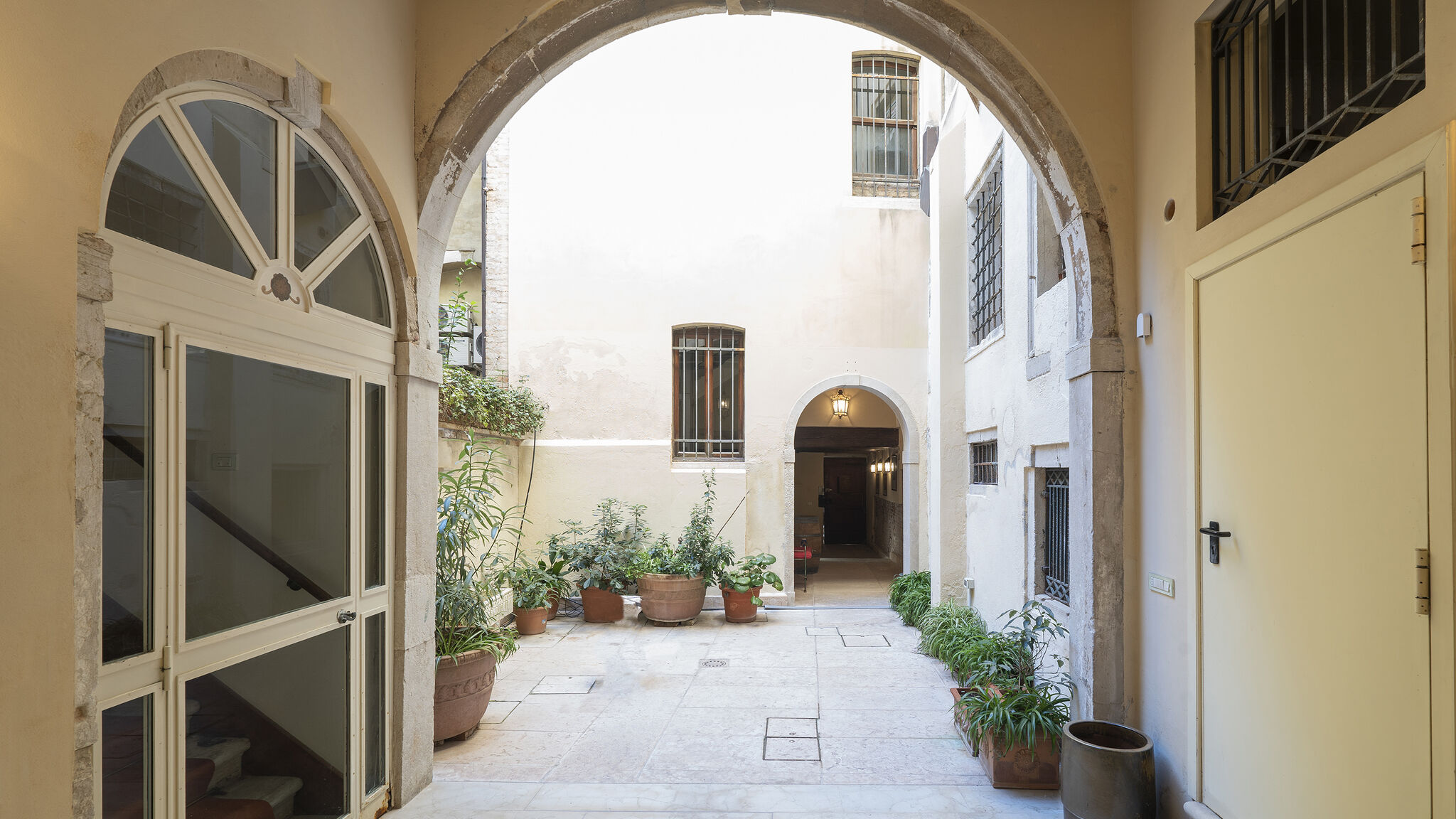 Italianway Venezia Fortuny 3967 Luxury suites & wine