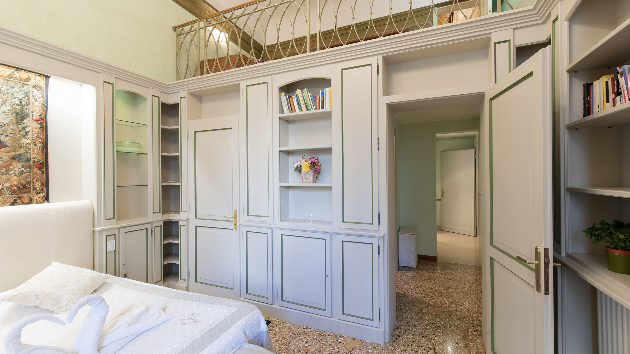 Italianway Venezia Fortuny 3967 Luxury suites & wine