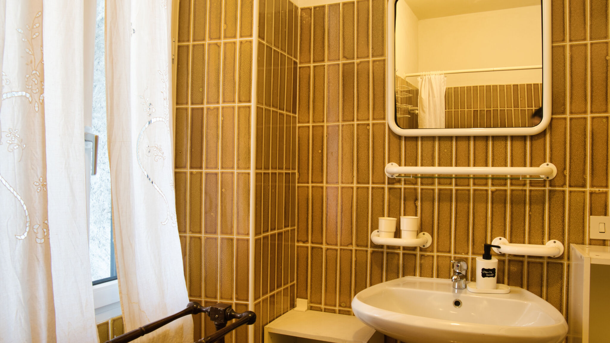 Italianway Domaso Family typical house in historic center 