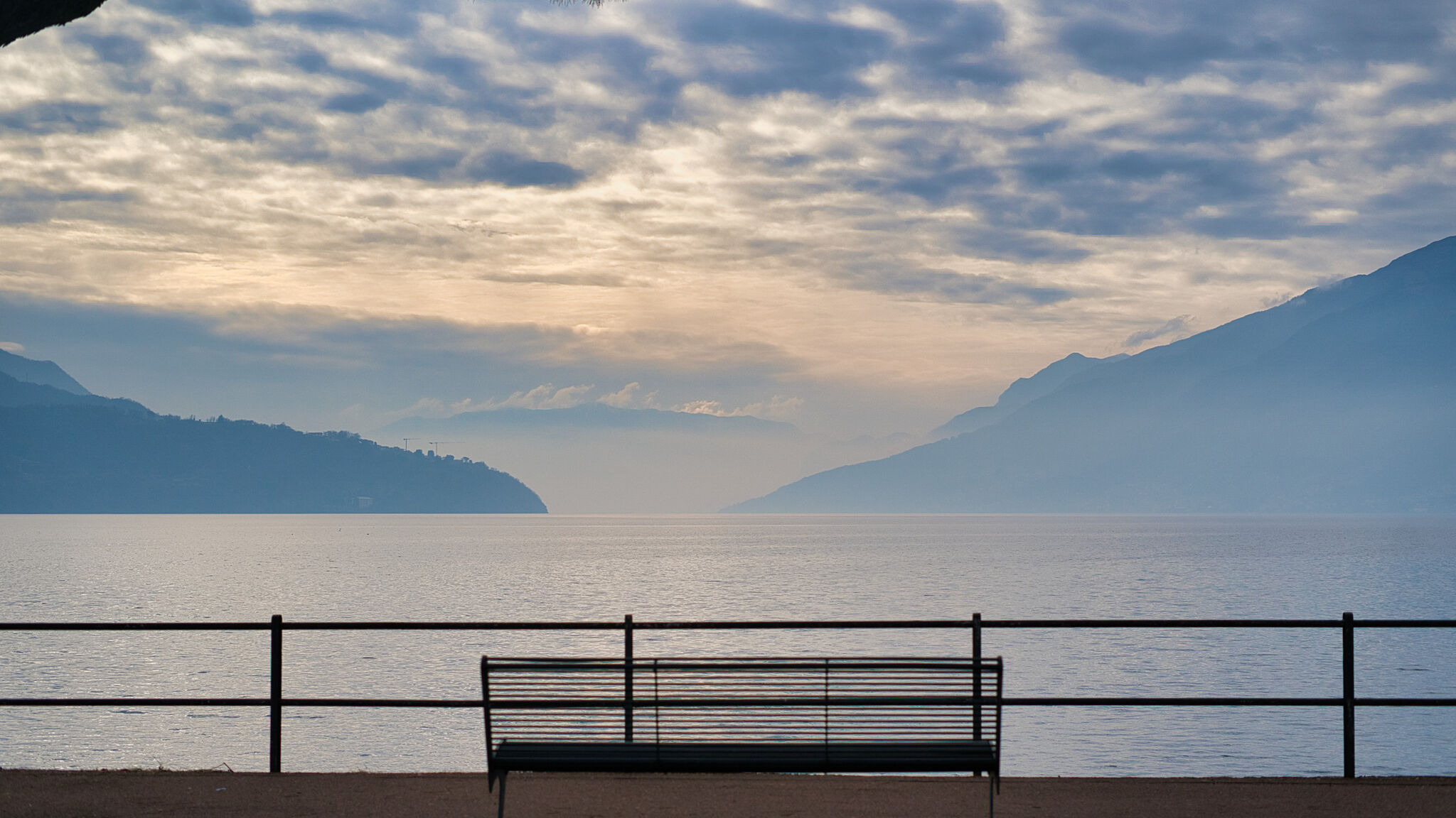 Italianway Domaso Family typical house in historic center 