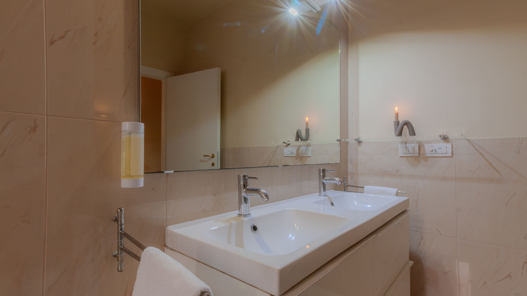 Italianway Milano The B Village Superior - Apt 24