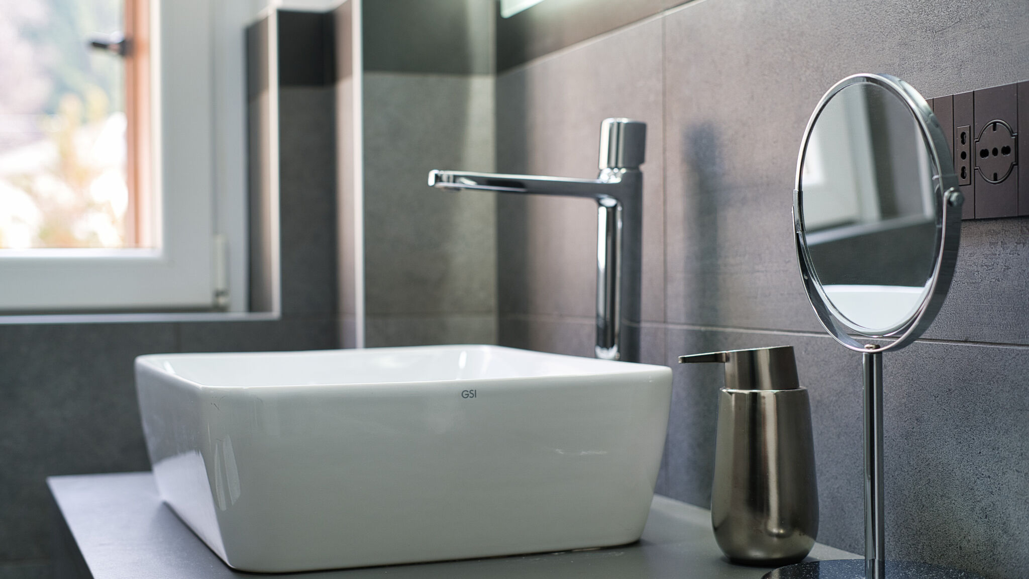 Italianway Introbio Terrazza in centro Valsassina