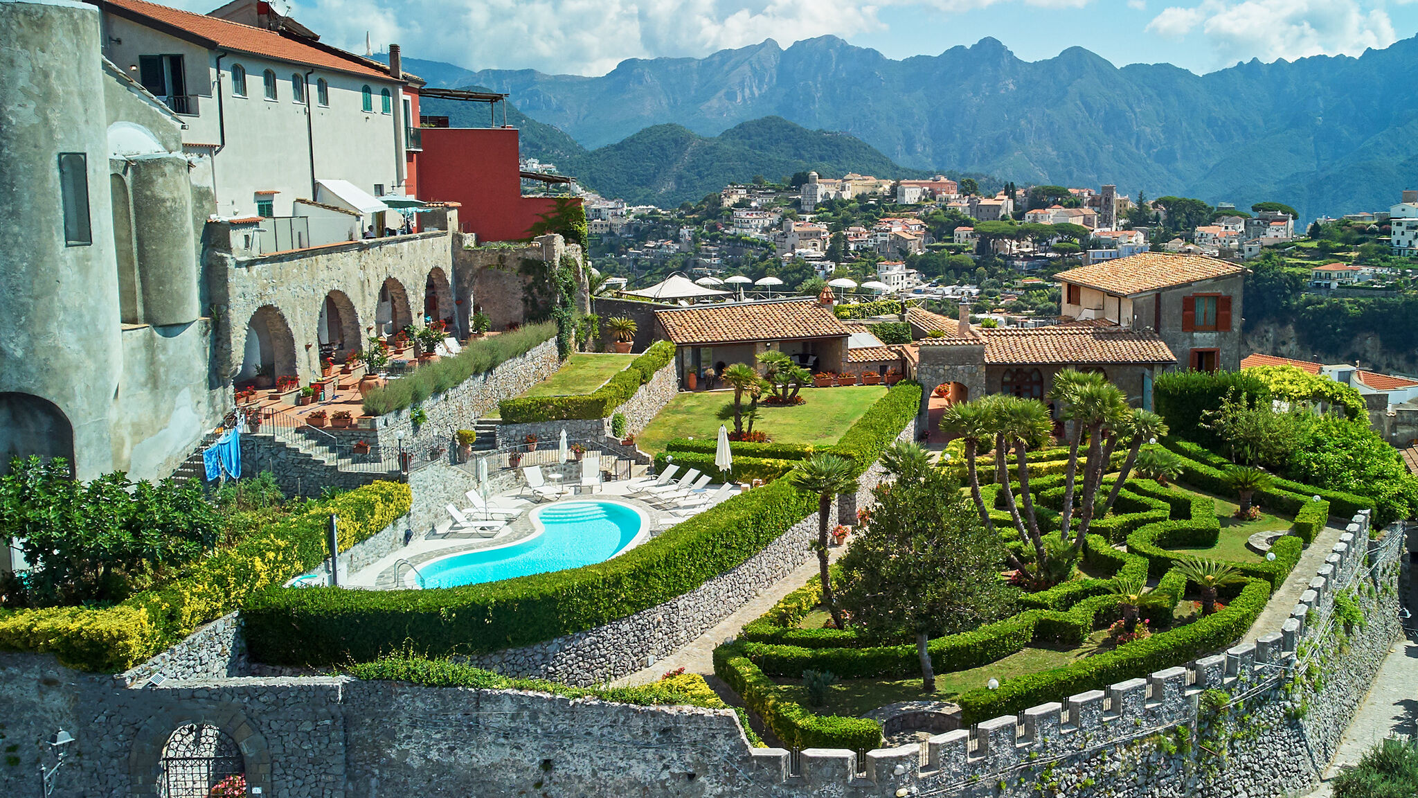 Italianway Scala Villa Morgana by My Villa Collection 