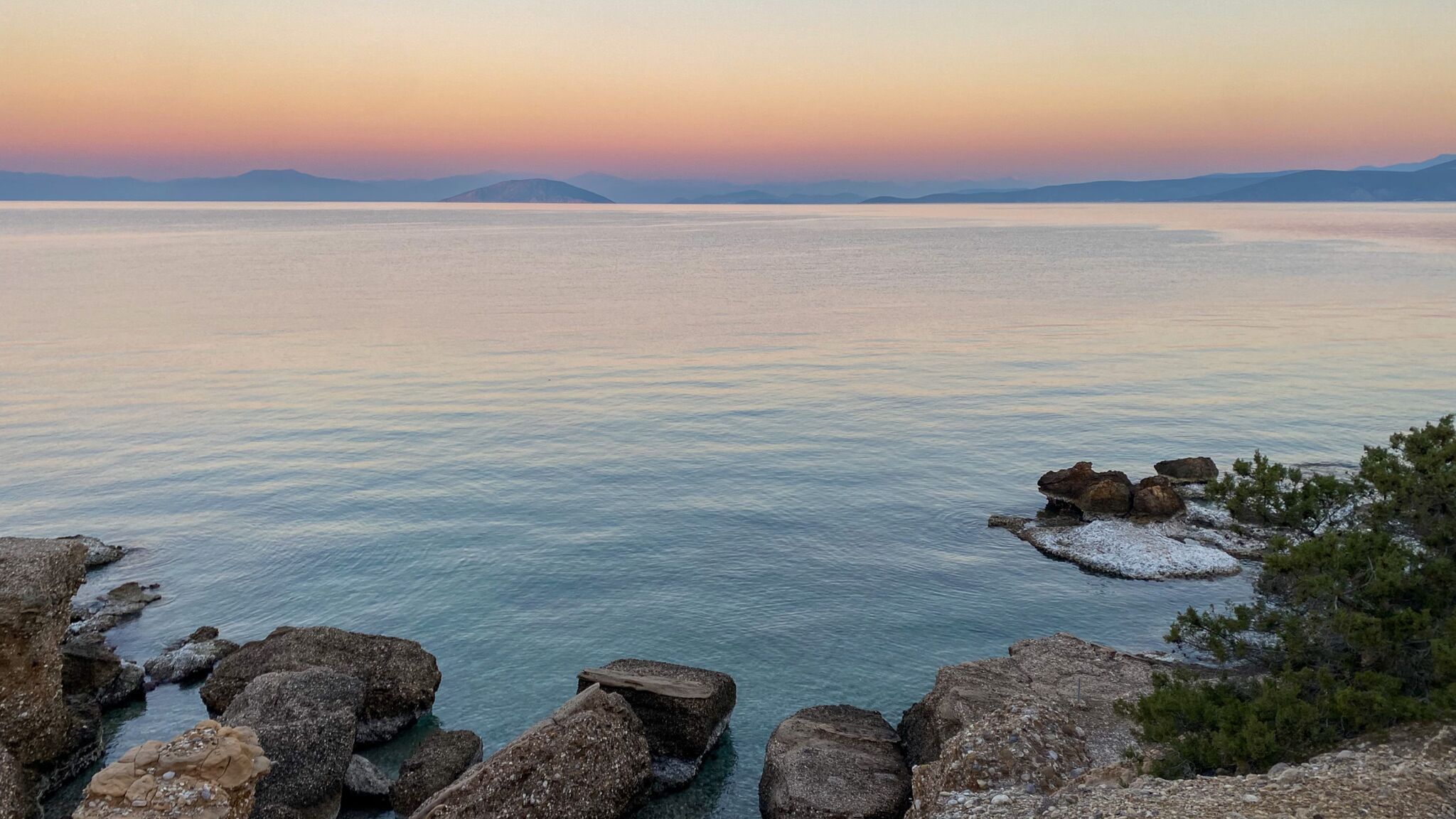 Italianway Ermionida Kilada on the rocks