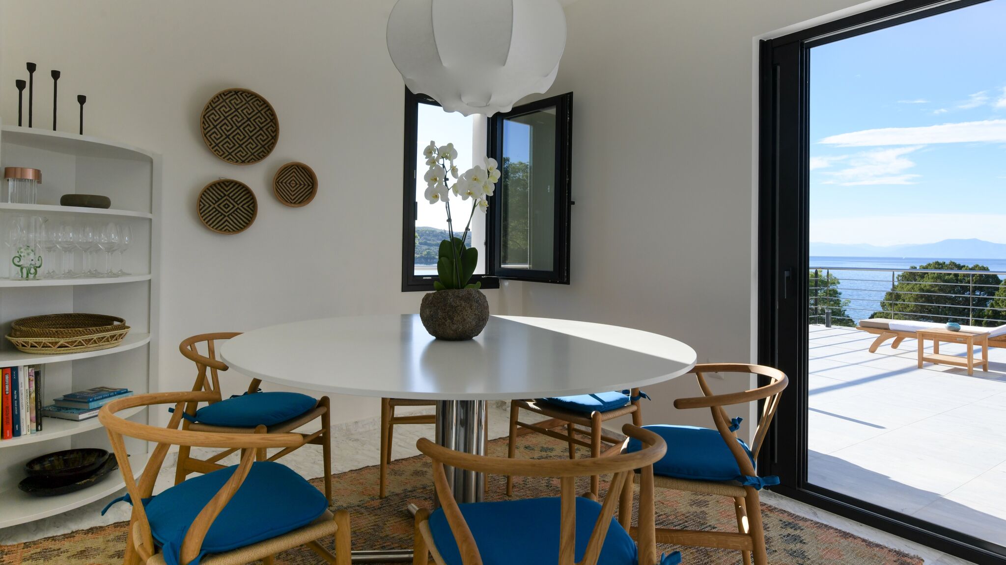 Italianway Ermionida Kilada on the rocks