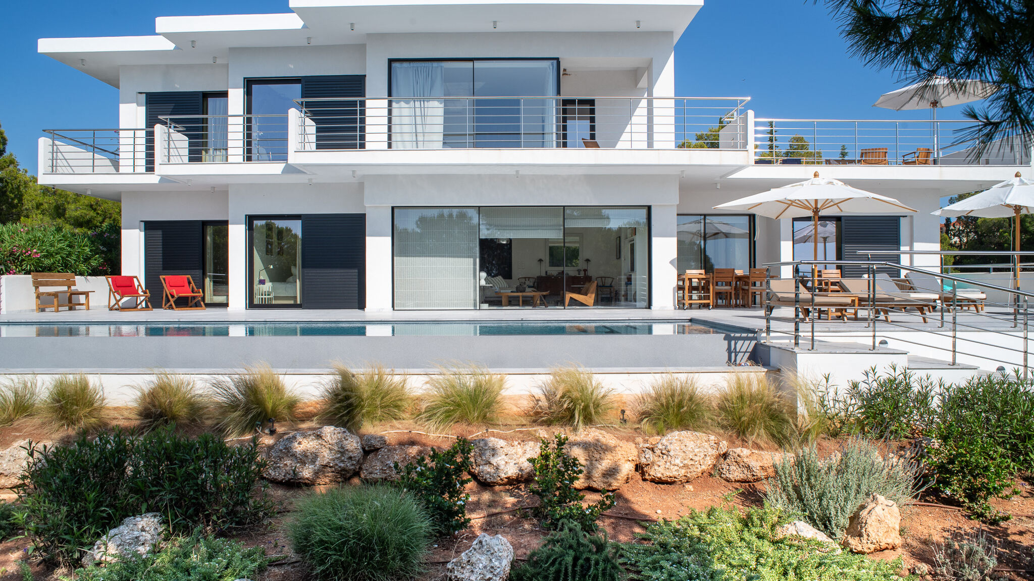 Italianway Ermionida Kilada on the rocks