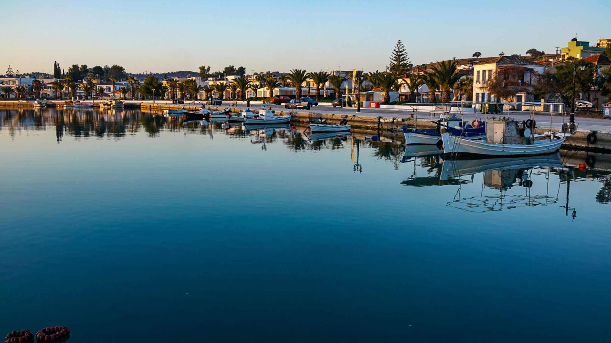 Italianway Ermionida Kilada on the rocks