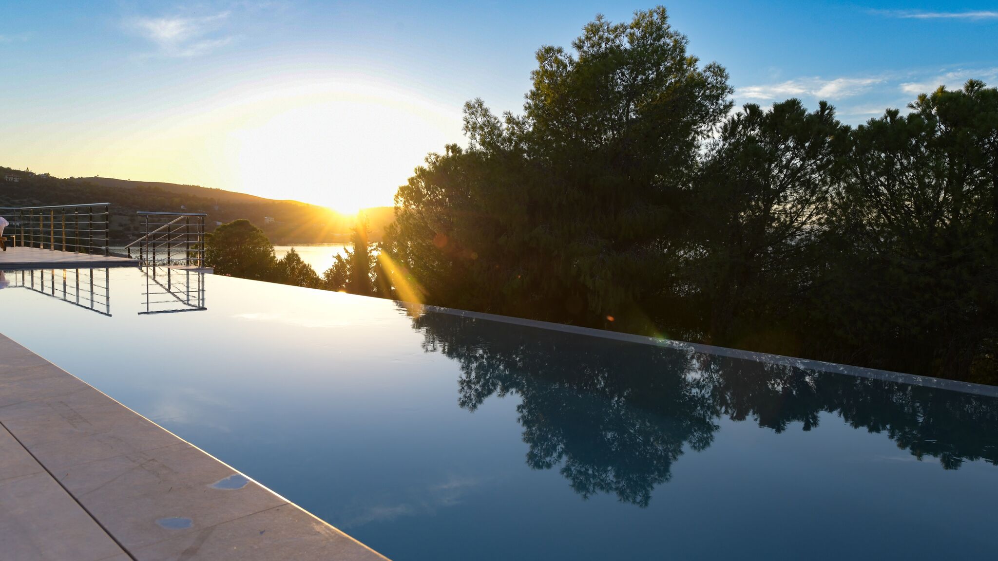 Italianway Ermionida Kilada on the rocks