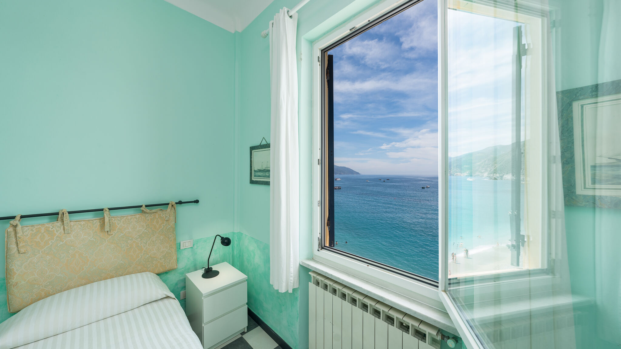 Italianway Monterosso al Mare Bouganville House in the center - amazing sea view