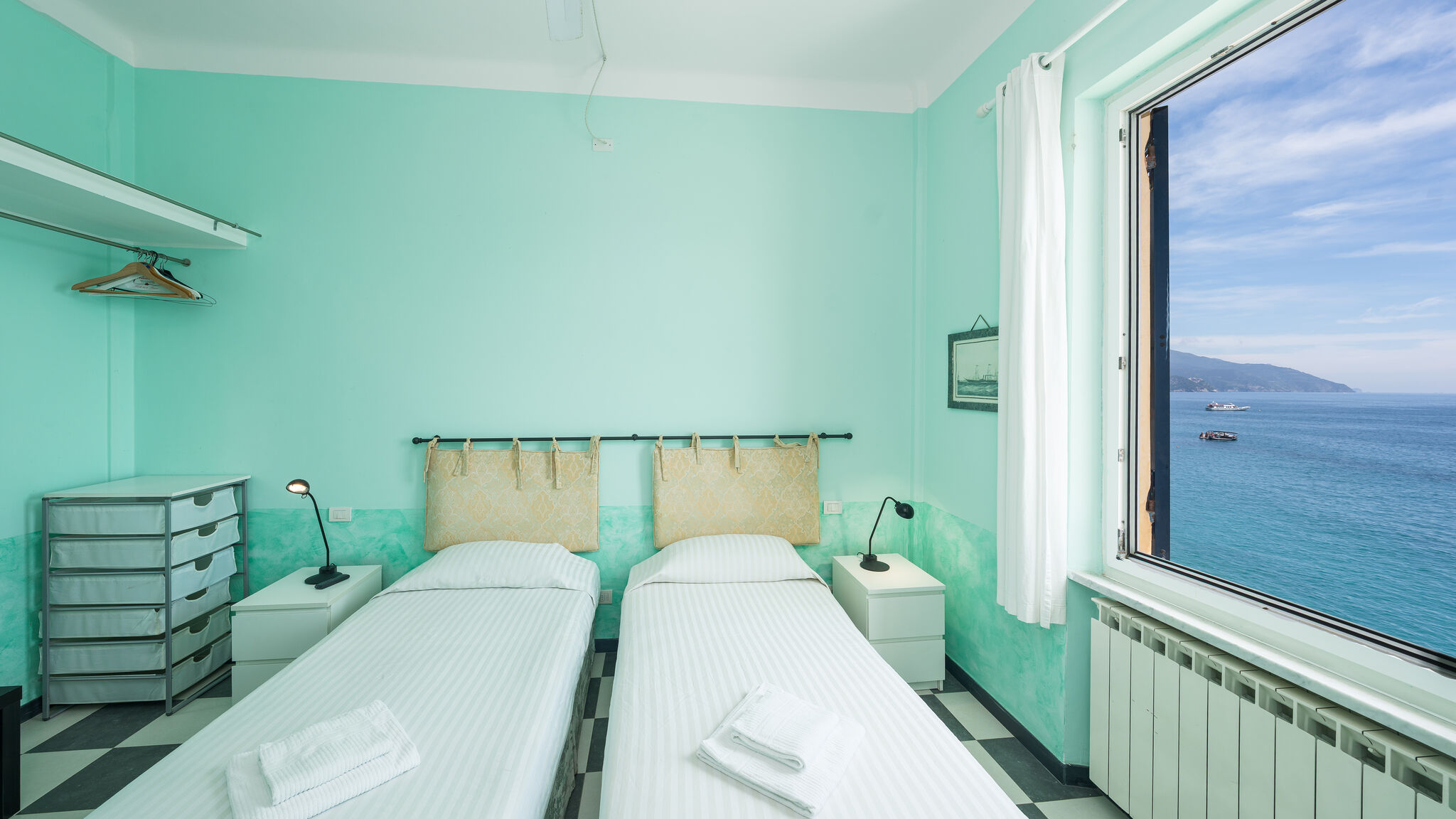 Italianway Monterosso al Mare Bouganville House in the center - amazing sea view