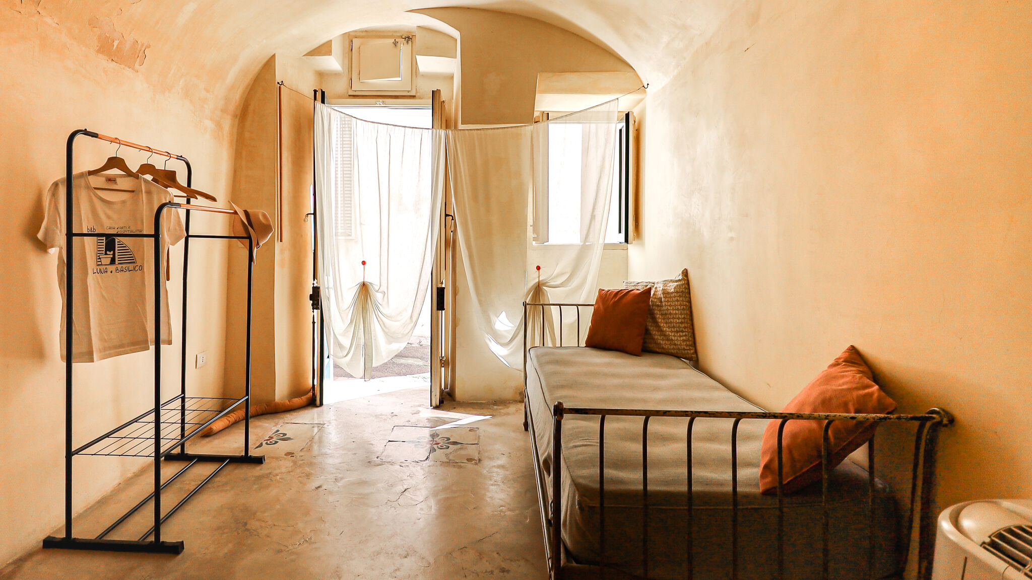 Italianway Parabita Luna e Basilico by Casa di Marco