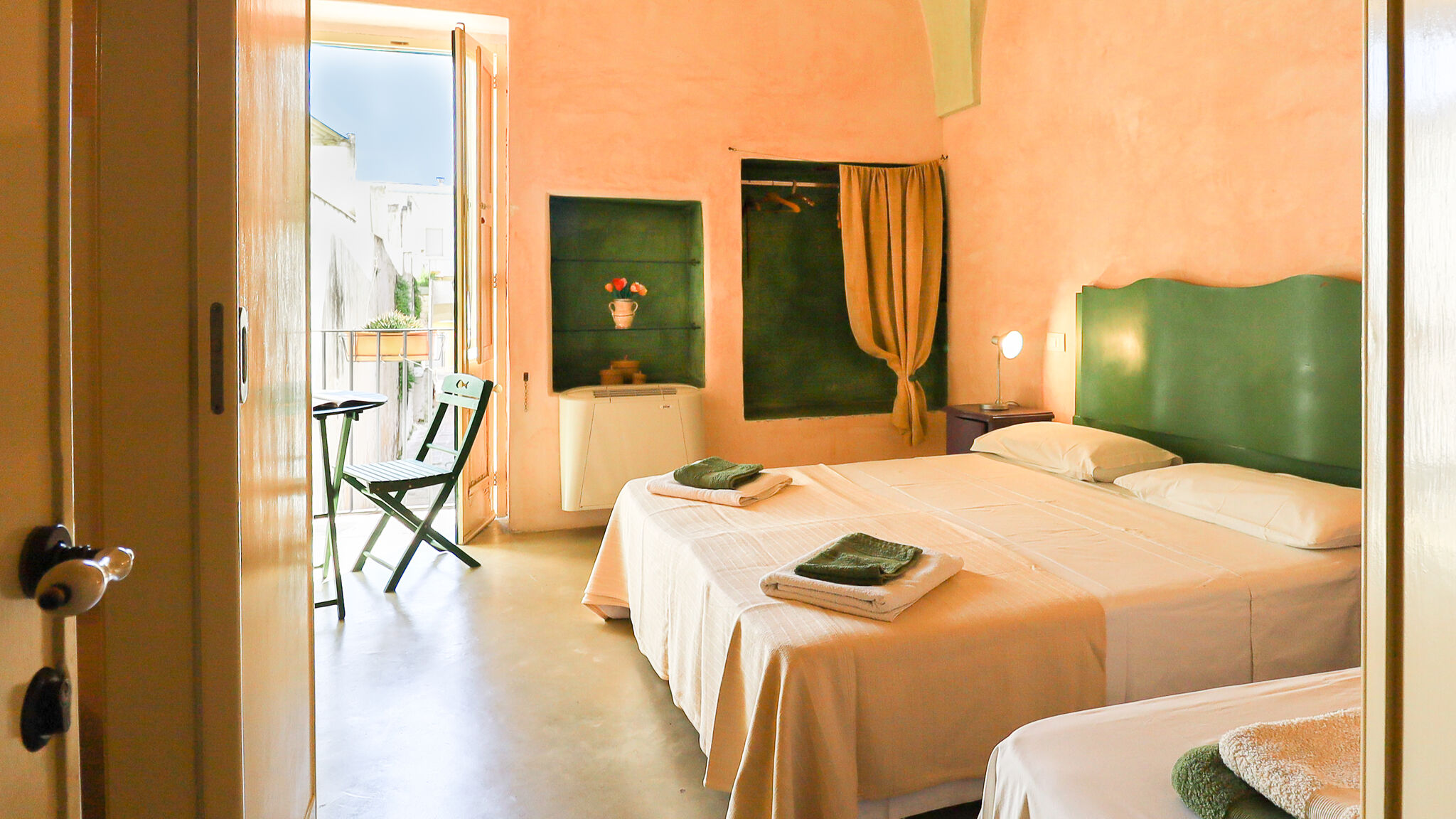 Italianway Parabita Luna e Basilico by Casa di Marco