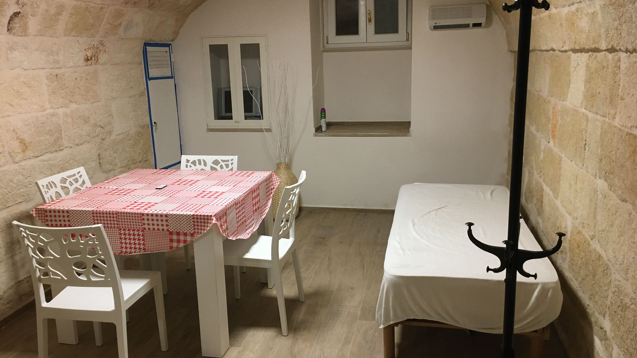 Italianway Monopoli Casa Antonia by Monholiday