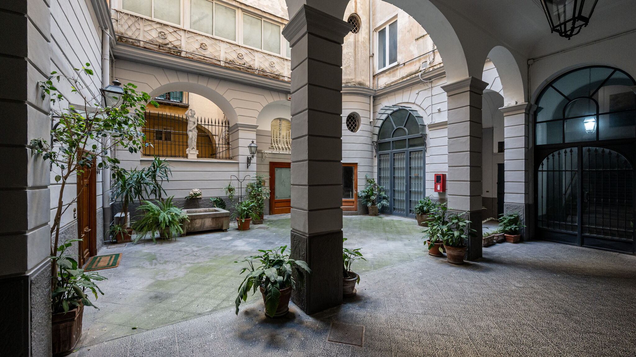 Italianway Napoli Plebiscito Luxury Guest House